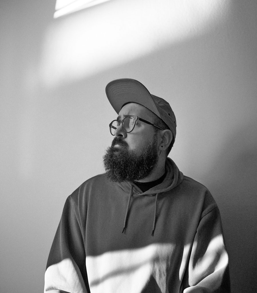 Retrato de Gastón Bruno, director de arte freelance