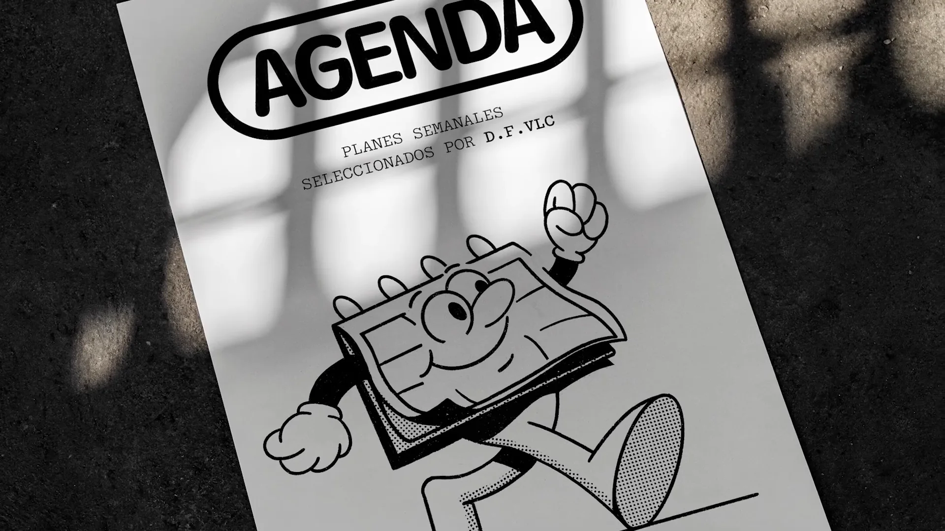 Portada impresa de la AGENDA de Design From Valencia con la mascota